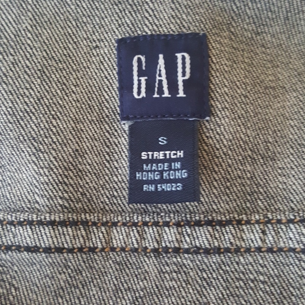 Euc Gap Denim Jacket - image 3